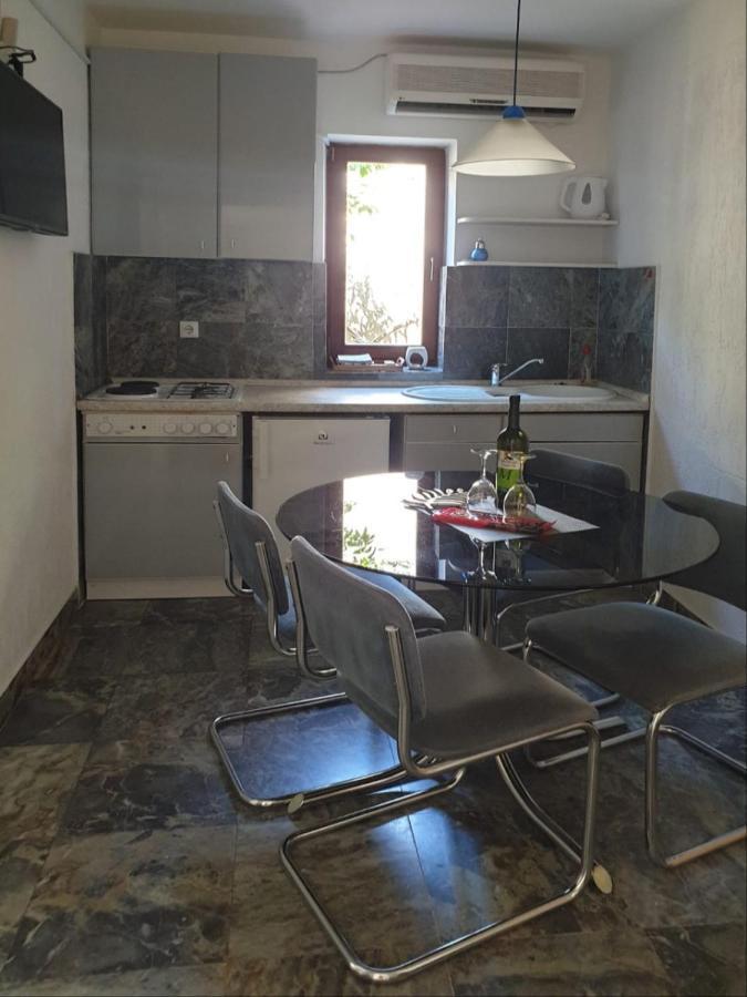 Apartments Granic Baska Voda Exterior photo