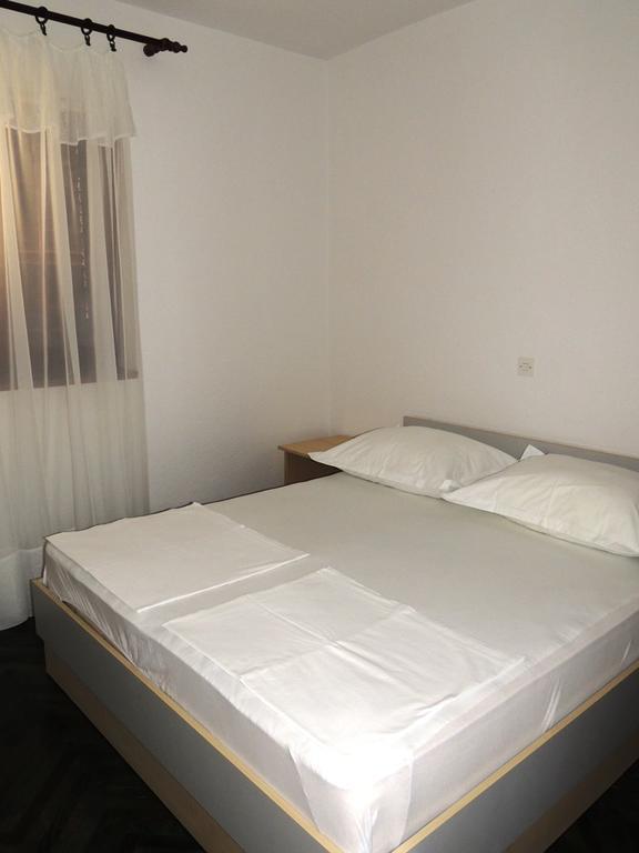 Apartments Granic Baska Voda Exterior photo